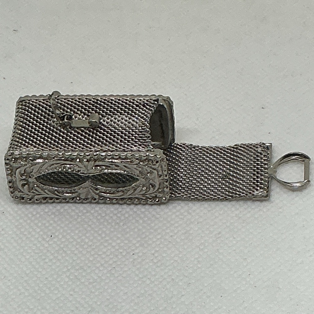 Vintage Vinaigrette Mesh Silver Tone Scent/Pill Box - Picture 5 of 9